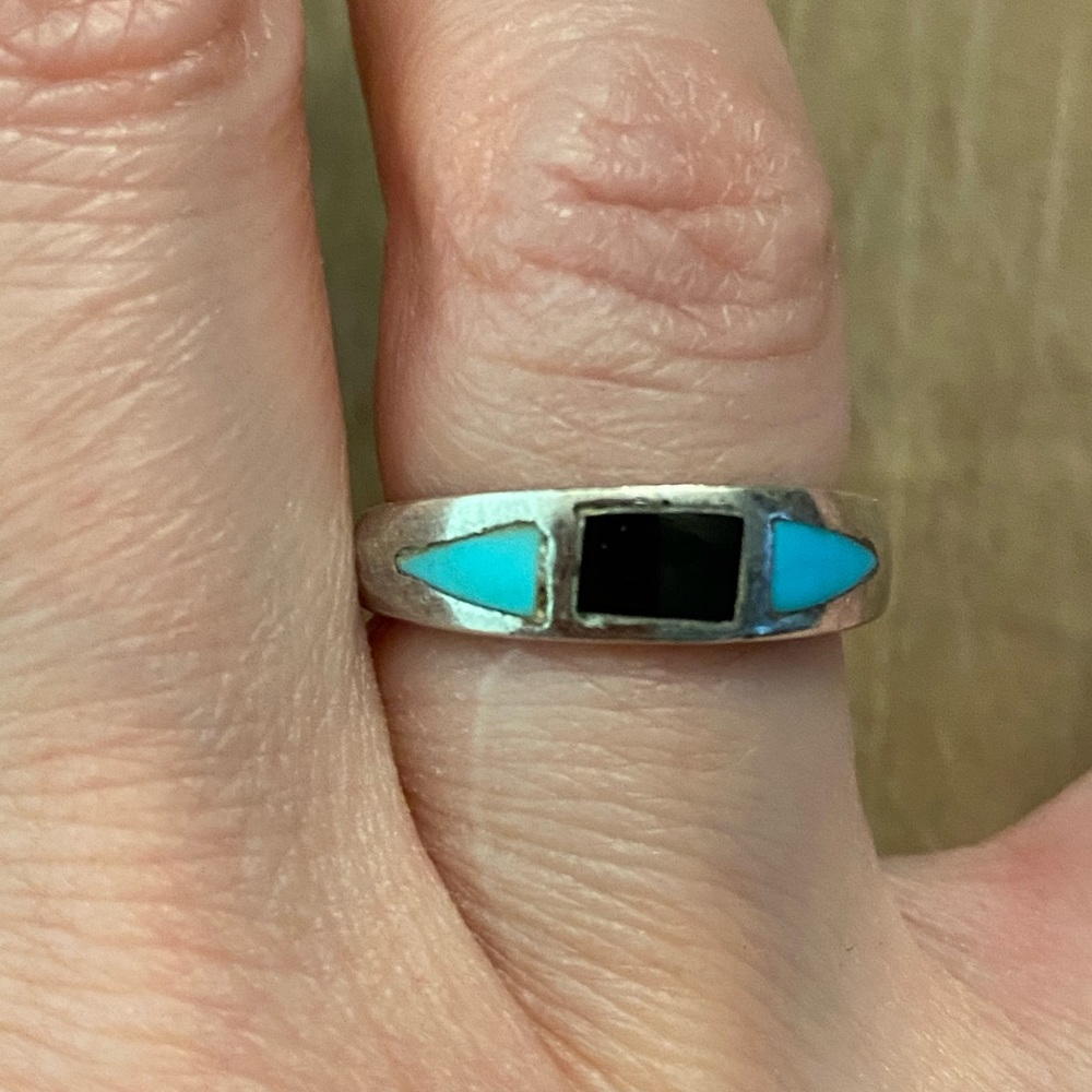 Vintage onyx and turquoise silver ring